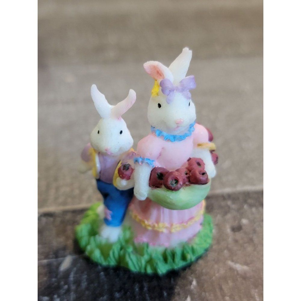 Easter rabbit bunny apple-picking Village accessory‎ decor